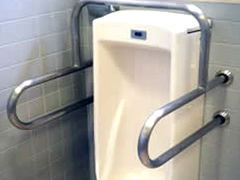 ストール小便器手摺、バリアフリー手摺